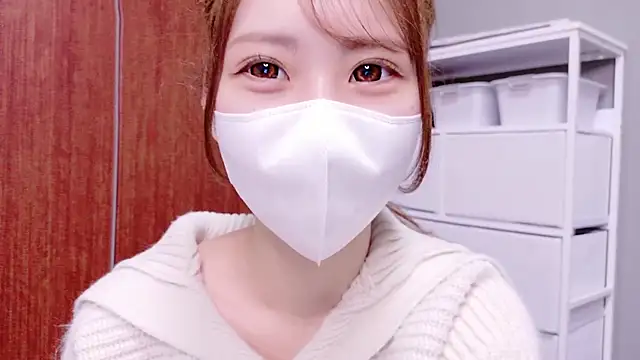 Snapshot of Ema_o0_chan chatting on October 31, 11:22 am Ema o0 chan online show from October 31, 11:22 am