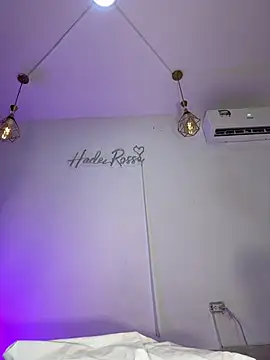 hade rosse online show from July 19, 4:11 pm