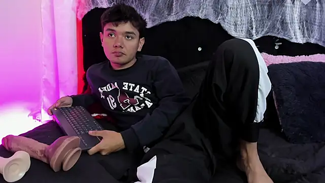 kody sexy online show from October 23, 12:15 pm