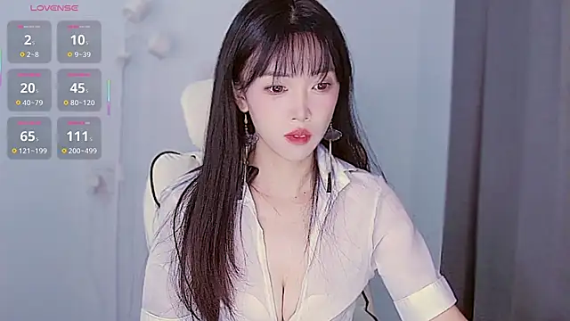 XiaoNana  online show from October 25, 1:24 am