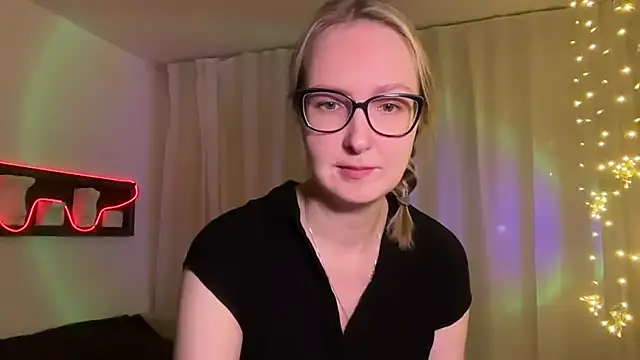 KiraxFate online show from September 12, 5:57 pm