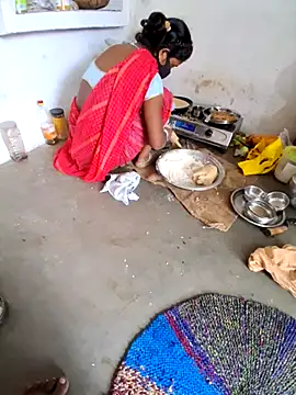 Snapshot of RAYI_Queen_3 chatting on October 27, 3:10 am RAYI Queen 3 online show from October 27, 3:10 am