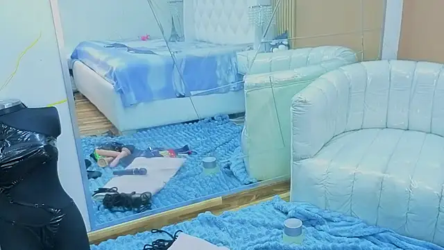 EimmyAdams online show from November 3, 9:05 pm