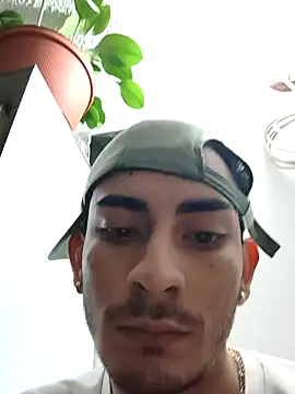 Snapshot of Exlifer chatting on February 12, 1:44 am Exlifer online show from February 12, 1:44 am