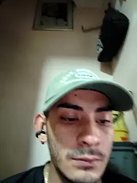 Snapshot of Exlifer chatting on February 12, 10:05 pm Exlifer online show from February 12, 10:05 pm