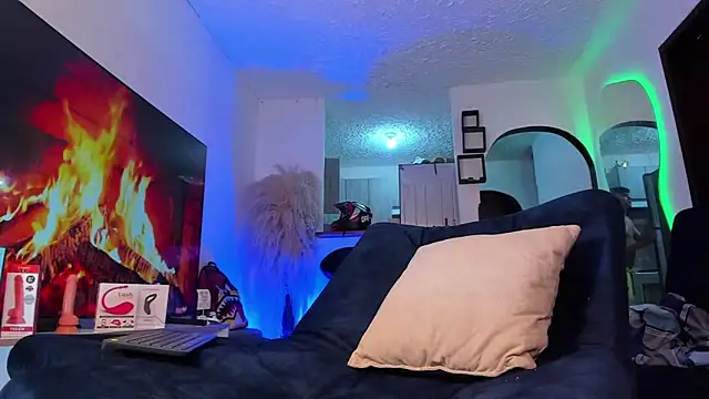 Snapshot of Steven_baby69 chatting on October 3, 2:19 am Steven baby69 online show from October 3, 2:19 am