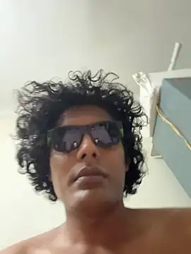 arjuned02 online show from April 12, 6:02 pm