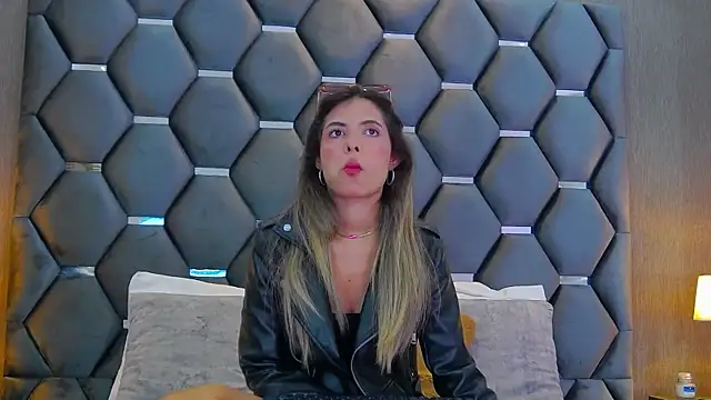 BlaireParker online show from November 3, 11:55 am