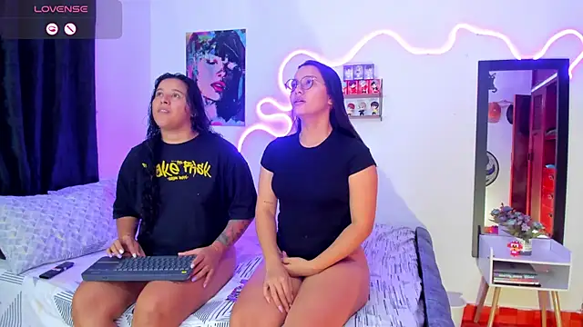 Dilan and Mia online show from September 18, 10:01 pm