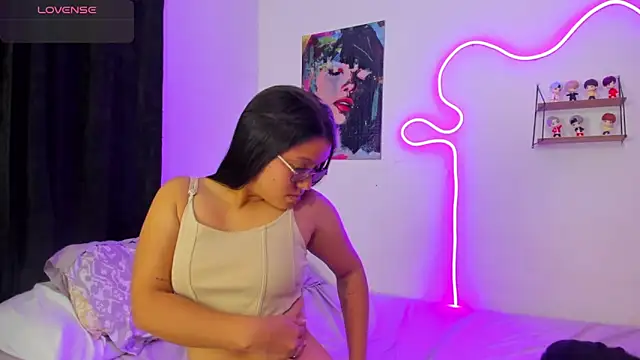 Dilan and Mia online show from December 21, 7:21 pm