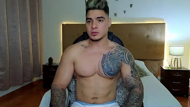 Snapshot of Steven_Velez chatting on September 28, 1:00 am Steven Velez online show from September 28, 1:00 am