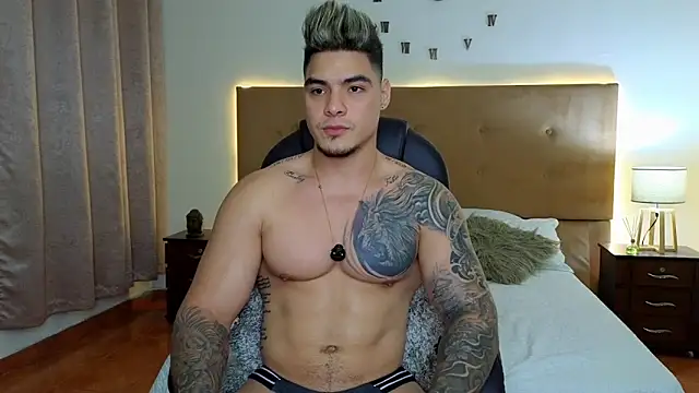 Snapshot of Steven_Velez chatting on September 30, 12:59 am Steven Velez online show from September 30, 12:59 am