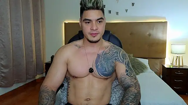 Snapshot of Steven_Velez chatting on September 30, 11:21 pm Steven Velez online show from September 30, 11:21 pm