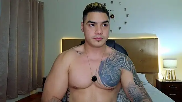 Snapshot of Steven_Velez chatting on October 27, 12:15 am Steven Velez online show from October 27, 12:15 am