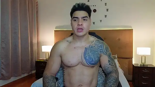 Steven Velez online show from April 25, 2:03 am