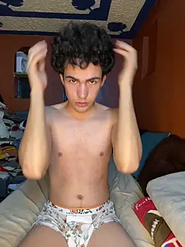 Snapshot of danloveo chatting on December 18, 7:14 am danloveo online show from December 18, 7:14 am