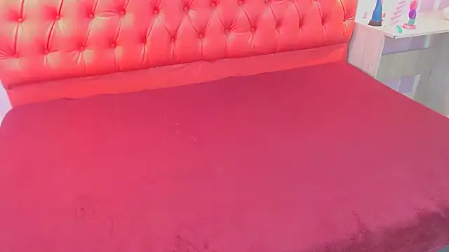 Bunny Petit online show from October 9, 12:47 pm