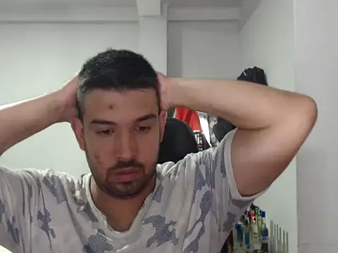 Snapshot of Axel11113 chatting on November 5, 3:17 am Axel11113 online show from November 5, 3:17 am