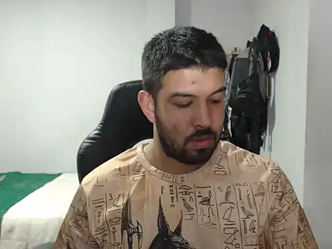 Snapshot of Axel11113 chatting on November 23, 3:17 am Axel11113 online show from November 23, 3:17 am