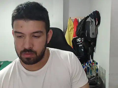 Snapshot of Axel11113 chatting on November 26, 2:23 am Axel11113 online show from November 26, 2:23 am