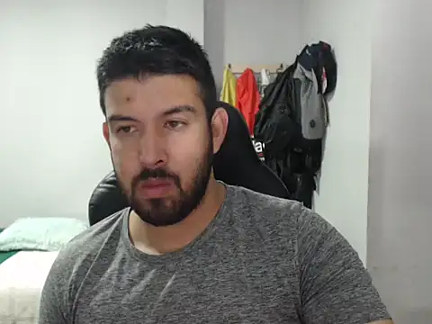 Snapshot of Axel11113 chatting on November 28, 2:36 am Axel11113 online show from November 28, 2:36 am