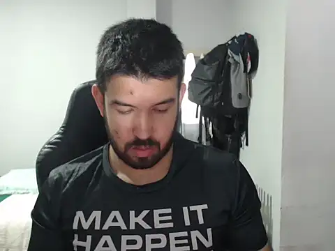 Snapshot of Axel11113 chatting on December 2, 2:17 am Axel11113 online show from December 2, 2:17 am