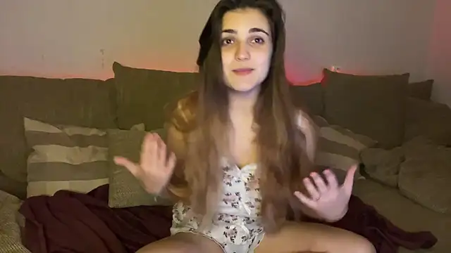 Vivalenti Kiss online show from November 21, 1:21 pm