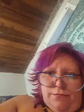 Snapshot of g0lden_are0las89 chatting on September 28, 12:10 pm g0lden are0las89 online show from September 28, 12:10 pm