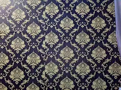 Snapshot of your_wifey chatting on September 20, 12:39 pm your wifey online show from September 20, 12:39 pm