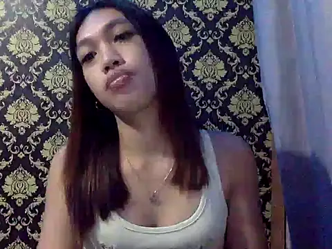 Snapshot of your_wifey chatting on October 23, 12:26 pm your wifey online show from October 23, 12:26 pm