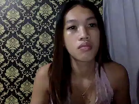 Snapshot of your_wifey chatting on October 28, 3:47 pm your wifey online show from October 28, 3:47 pm
