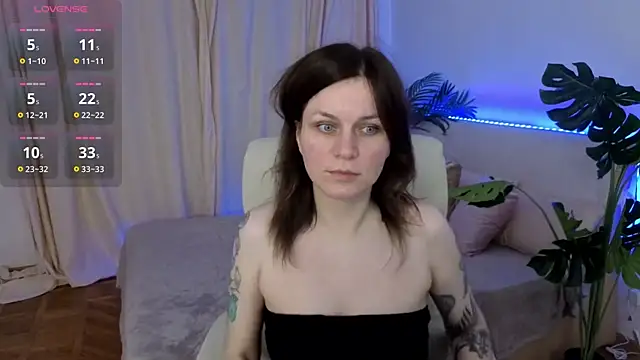 TinaMelt online show from October 8, 6:38 pm