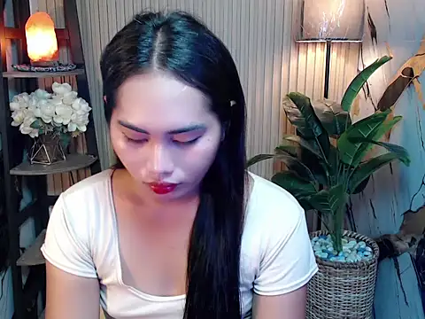 sluttyprincess0 online show from February 5, 10:58 pm