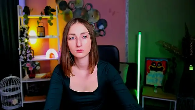 eva smiith  online show from October 1, 5:46 am