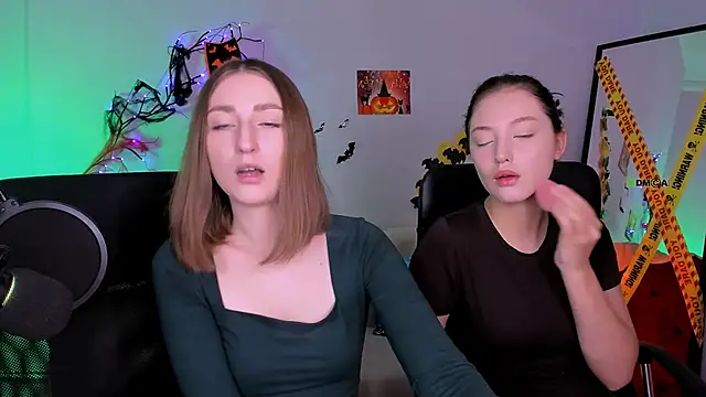 eva smiith  online show from October 23, 6:13 am