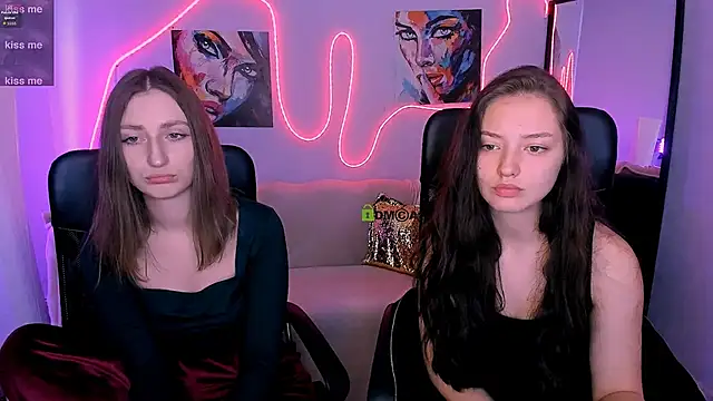 eva smiith  online show from February 4, 7:25 am