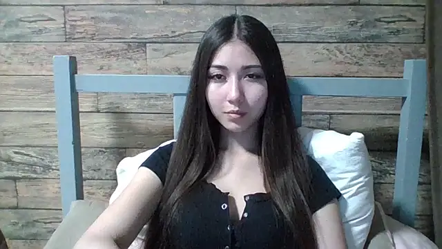 Snapshot of Virginia_Hicks chatting on September 17, 5:36 pm Virginia Hicks online show from September 17, 5:36 pm