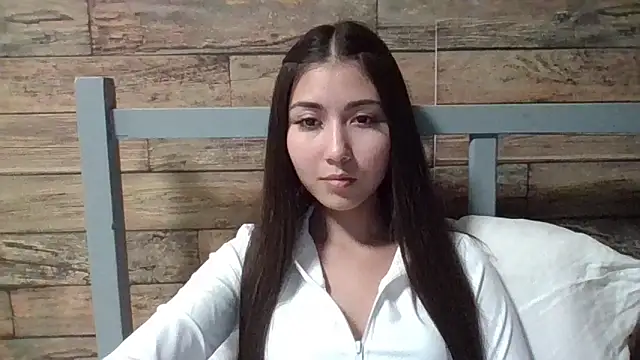 Snapshot of Virginia_Hicks chatting on October 1, 6:58 pm Virginia Hicks online show from October 1, 6:58 pm