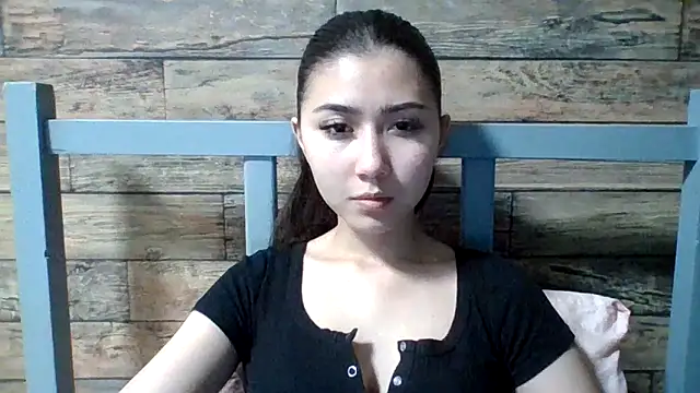 Snapshot of Virginia_Hicks chatting on November 26, 5:47 pm Virginia Hicks online show from November 26, 5:47 pm