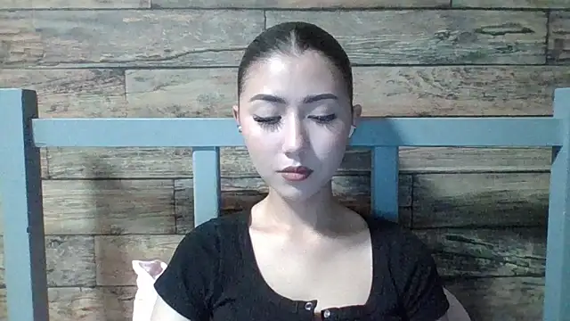 Snapshot of Virginia_Hicks chatting on November 30, 8:46 pm Virginia Hicks online show from November 30, 8:46 pm