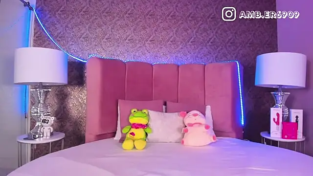 amber sparkle online show from March 19, 12:42 pm