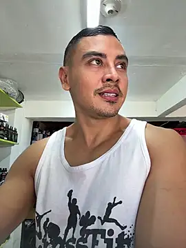 Snapshot of Terra-22cm chatting on June 11, 1:53 pm Terra-22cm online show from June 11, 1:53 pm