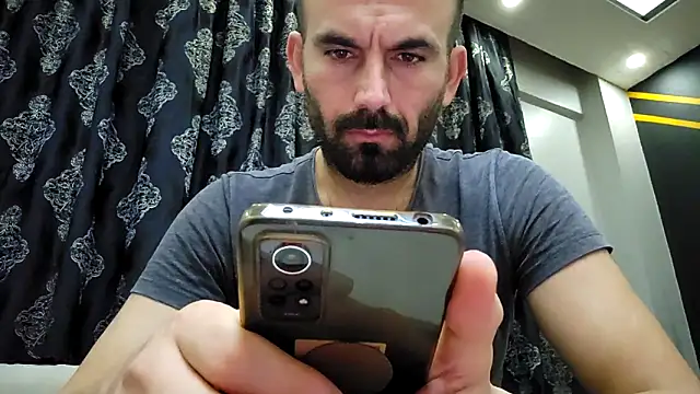 Snapshot of Apooabe chatting on February 12, 5:30 pm Apooabe online show from February 12, 5:30 pm