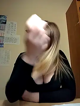 Snapshot of Ami_Foxy chatting on May 6, 5:46 am Ami Foxy online show from May 6, 5:46 am