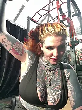 Snapshot of AlexandraWildd chatting on February 25, 1:10 pm AlexandraWildd online show from February 25, 1:10 pm