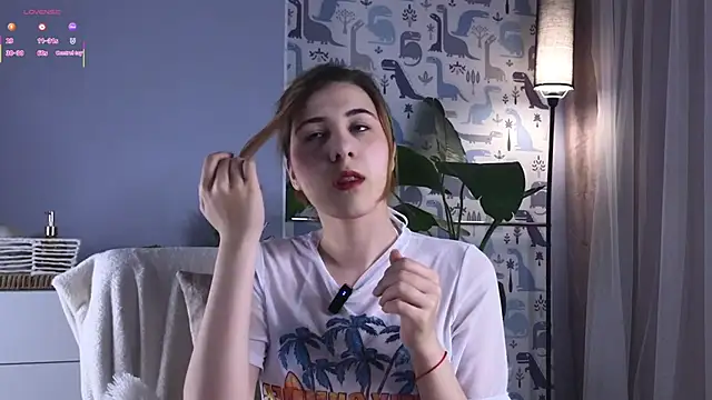 QueenieGitt online show from March 24, 1:32 am