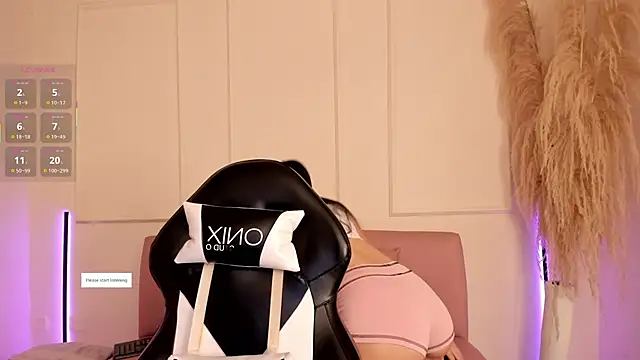 Snapshot of Lilily_lv chatting on September 17, 12:18 pm Lilily lv online show from September 17, 12:18 pm