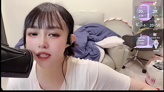 Snapshot of Yucheng__520 chatting on September 9, 4:39 pm Yucheng  520 online show from September 9, 4:39 pm