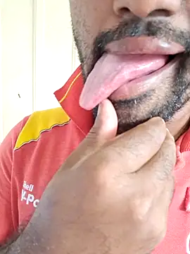 Snapshot of Negodabenga chatting on October 28, 6:21 pm Negodabenga online show from October 28, 6:21 pm