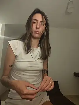 sweetsinxxx online show from March 23, 1:31 am